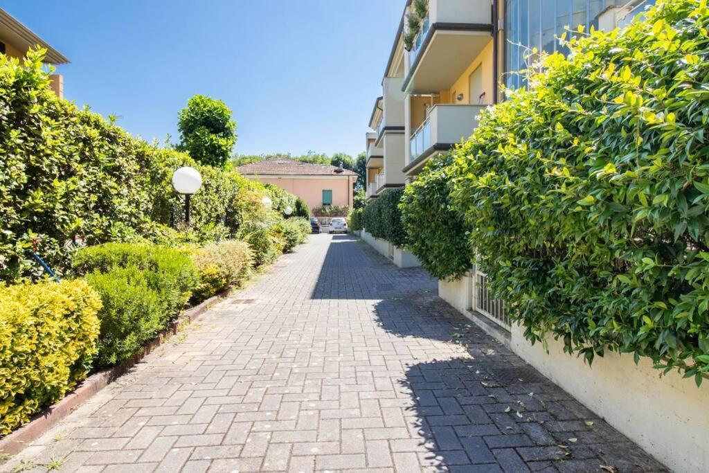 Fronte Mura Lucca Free ParkingWi-FiAc المظهر الخارجي الصورة